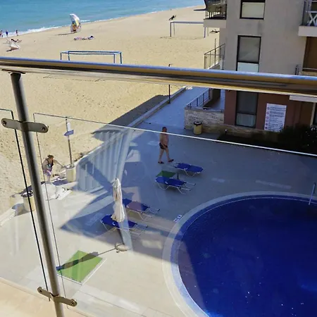 דירה Seafront In אובזור