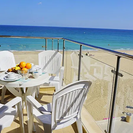 דירה Seafront In